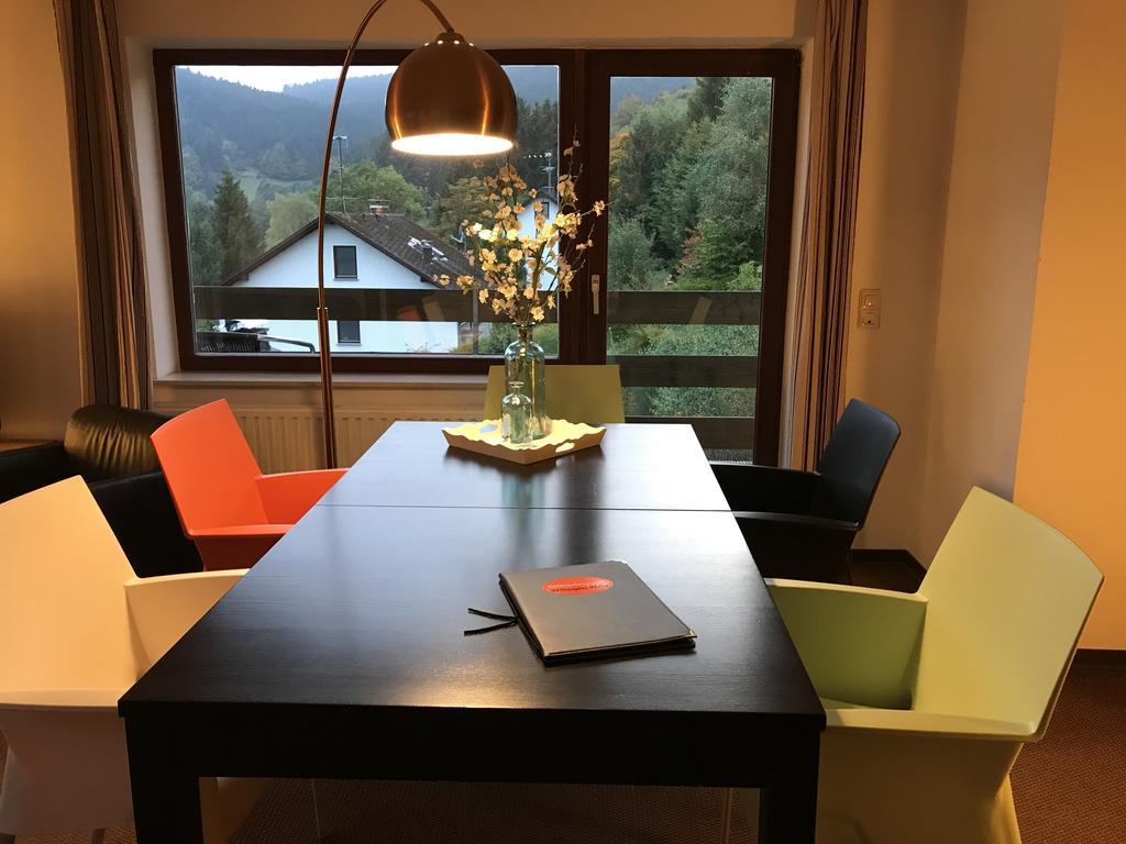 Wald Apartment *
